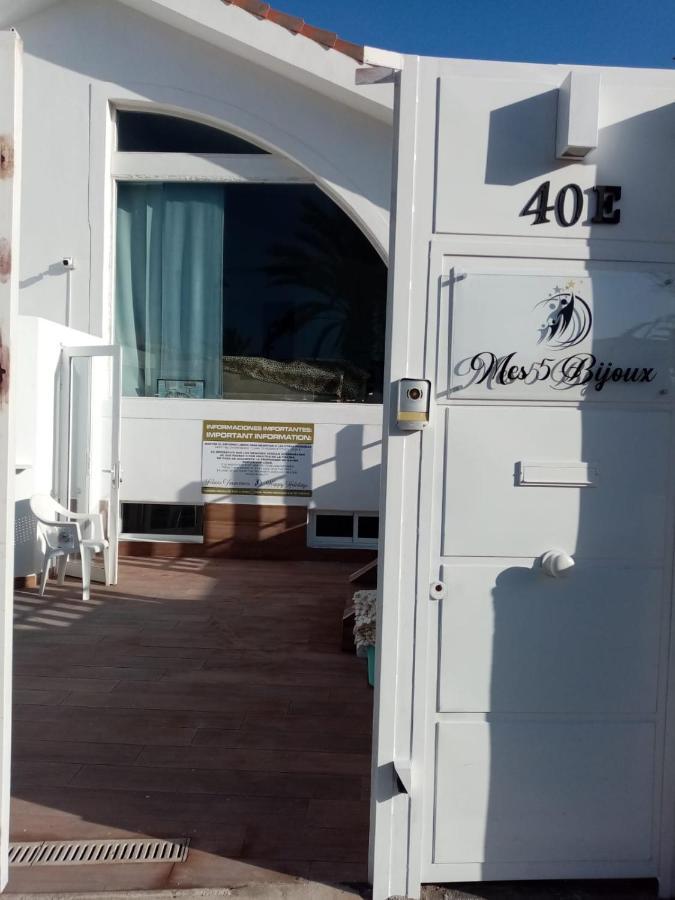 Mes 5 Bijoux Aparthotel Арона Екстериор снимка
